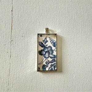 Vintage Blue White Floral Silver Pendant